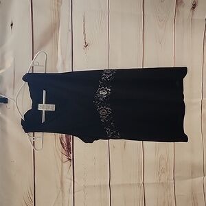 Medium black dress top